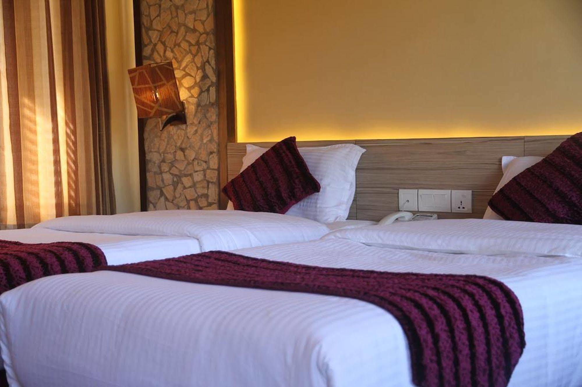The Lakeside Retreat Resort & Spa By Best Resort Nepal Pokhara Luaran gambar